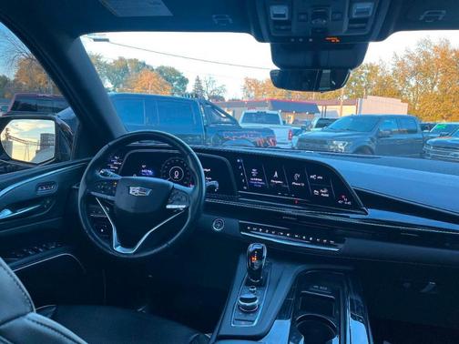 2022 Cadillac Escalade Sport