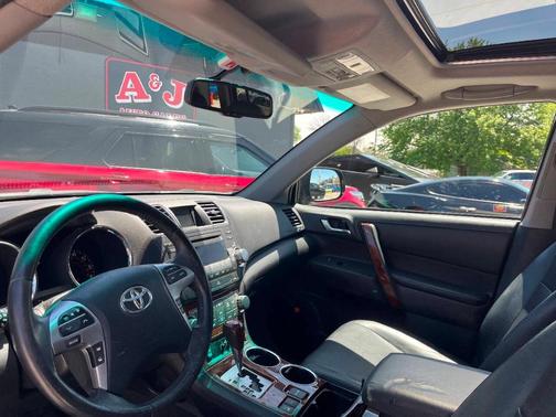 2011 Toyota Highlander Limited