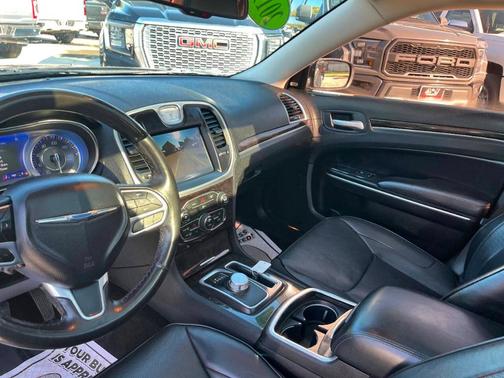 2019 Chrysler 300 Limited