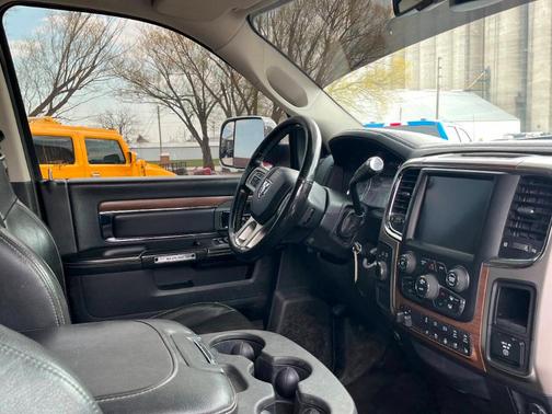 2017 RAM 2500 Laramie