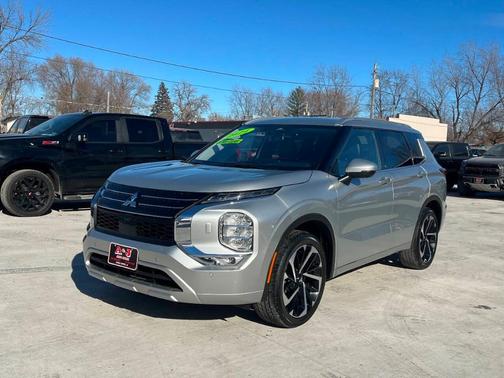 2024 Mitsubishi Outlander SEL