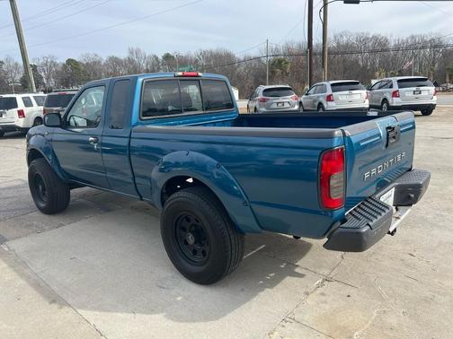 2003 Nissan Frontier SVE King Cab