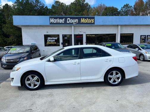 2014 Toyota Camry SE
