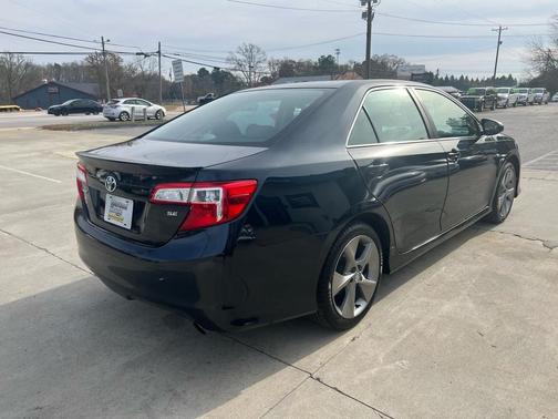 2014 Toyota Camry SE Sport