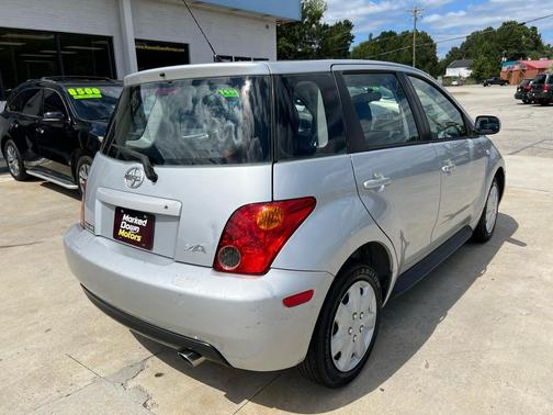 2005 Scion xA Hatchback