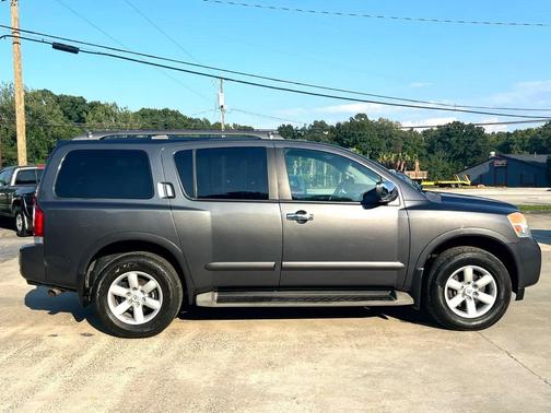 2012 Nissan Armada SV