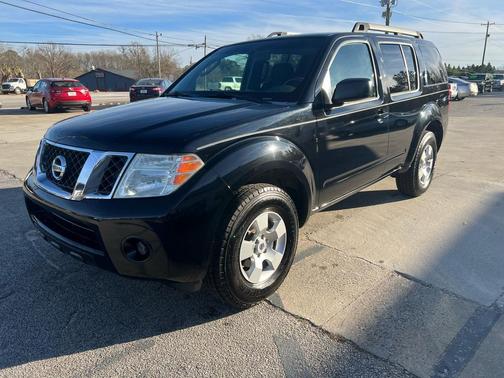 2008 Nissan Pathfinder SE