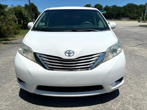 2011 Toyota Sienna LE