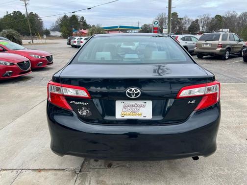 2014 Toyota Camry LE