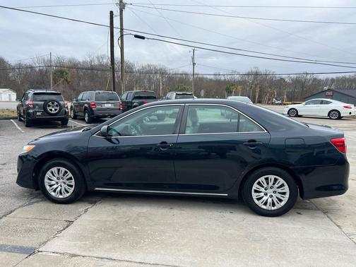 2014 Toyota Camry LE