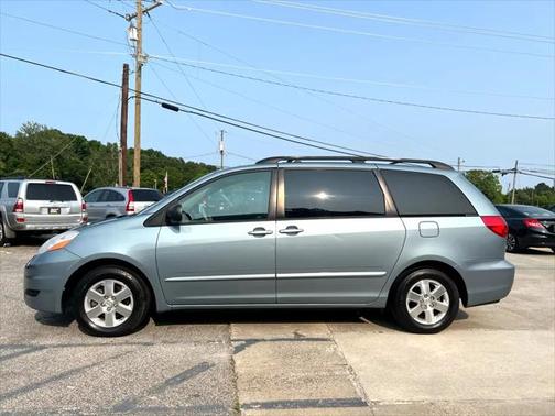 2007 Toyota Sienna LE