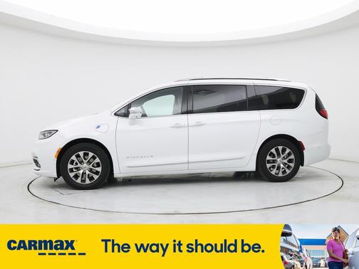 2024 Chrysler Pacifica Hybrid Pinnacle