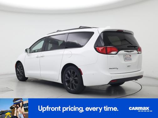 2020 Chrysler Pacifica Touring L