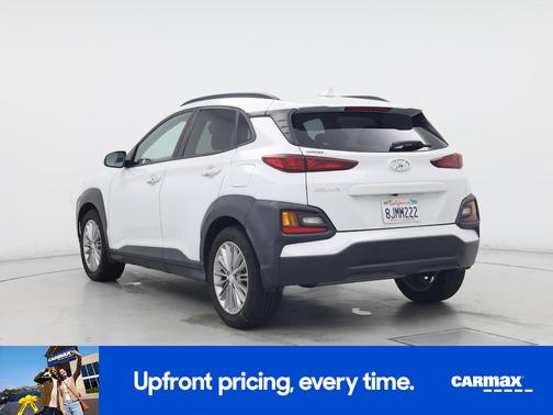 White 2019 Hyundai KONA SEL