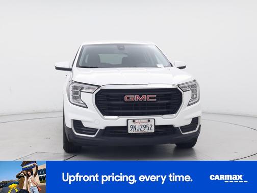 White 2024 GMC Terrain SLE