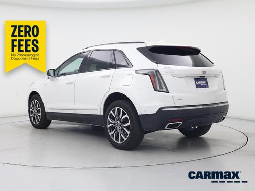 White 2023 Cadillac XT5 Sport
