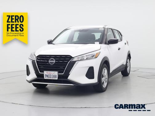 White 2024 Nissan Kicks S