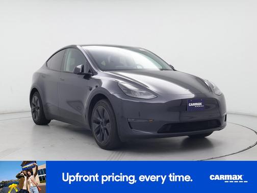 Gray 2024 Tesla Model Y Long Range
