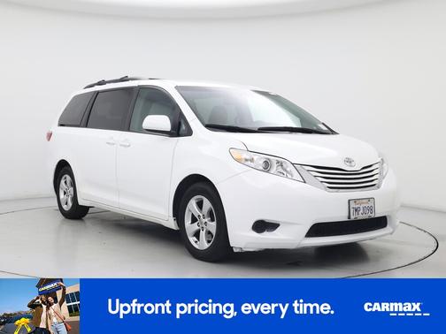 2015 Toyota Sienna LE