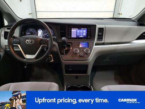 2020 Toyota Sienna LE