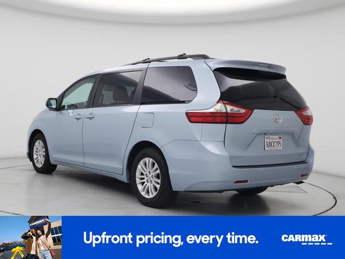 2017 Toyota Sienna XLE Premium