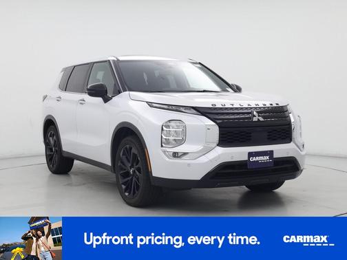 2022 Mitsubishi Outlander SE