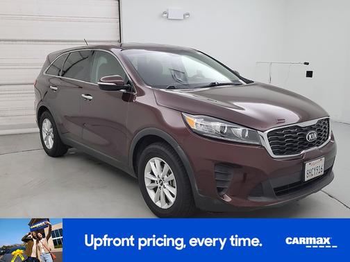 Burgundy 2019 Kia Sorento LX