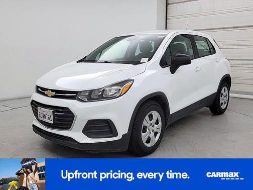 White 2018 Chevrolet Trax LS