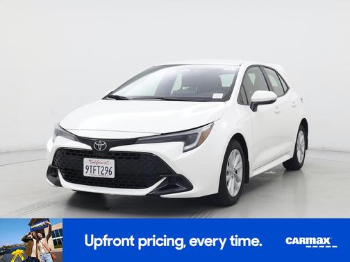 2025 Toyota Corolla Hatchback SE
