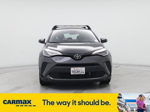 2022 Toyota C-HR XLE