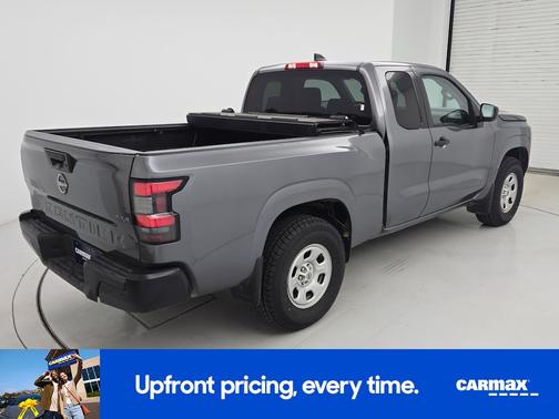 Gray 2022 Nissan Frontier S