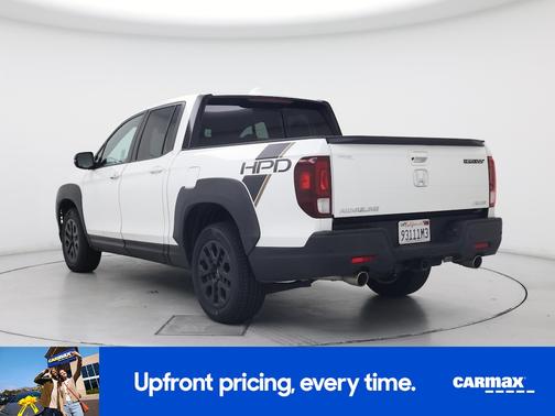 White 2022 Honda Ridgeline Black Edition