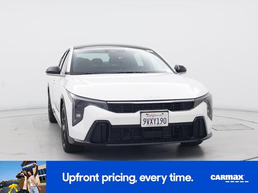 White 2025 Kia K4 GT-Line