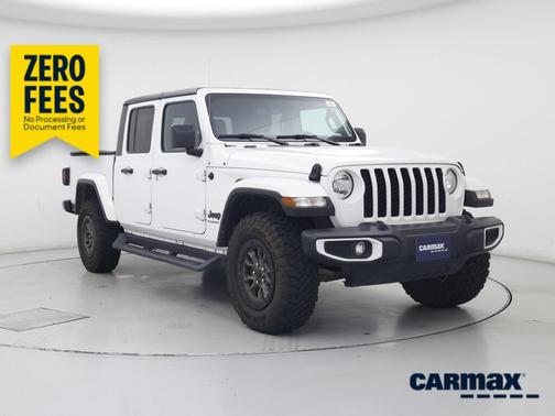 White 2023 Jeep Gladiator Sport S