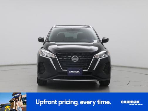 Black 2021 Nissan Kicks SV
