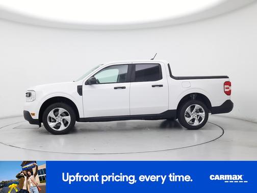 White 2022 Ford Maverick XL
