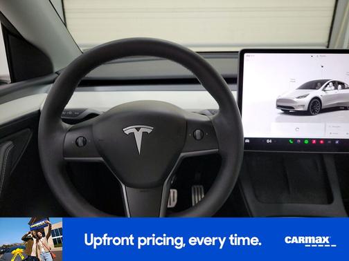 White 2023 Tesla Model Y Performance