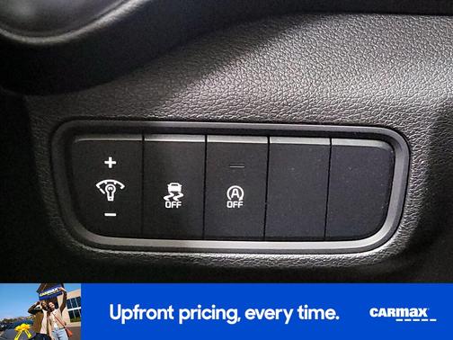 Gray 2025 Kia Soul LX