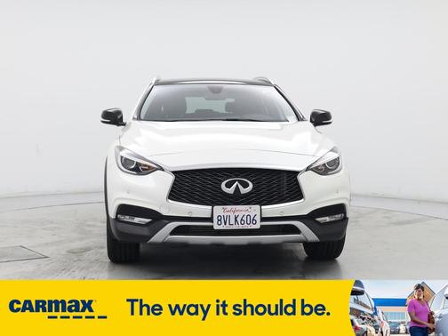 2018 INFINITI QX30 Premium