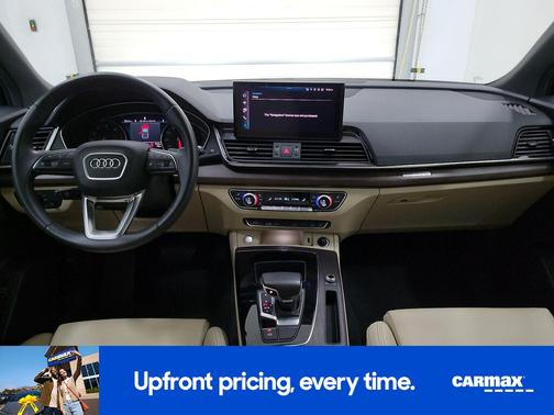 White 2023 Audi Q5 Sportback S-Line Premium