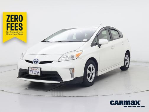 White 2015 Toyota Prius Three