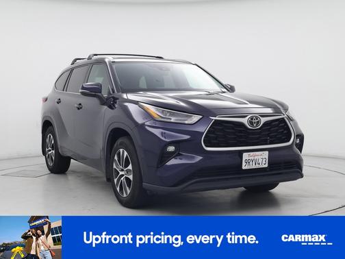 Blue 2022 Toyota Highlander XLE