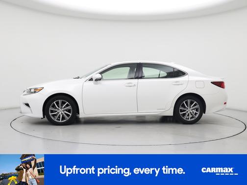 2016 Lexus ES 300h 