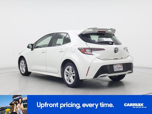 White 2019 Toyota Corolla Hatchback SE