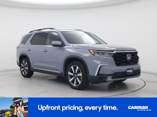 Gray 2025 Honda Pilot Touring