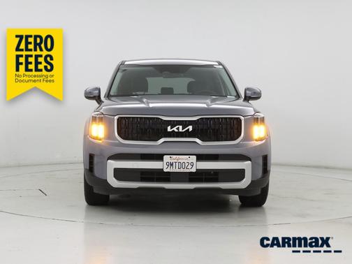Gray 2024 Kia Telluride LX