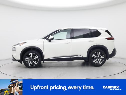 White 2023 Nissan Rogue SL