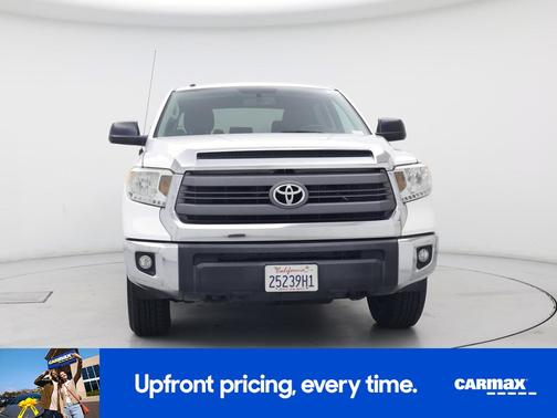 White 2015 Toyota Tundra SR5
