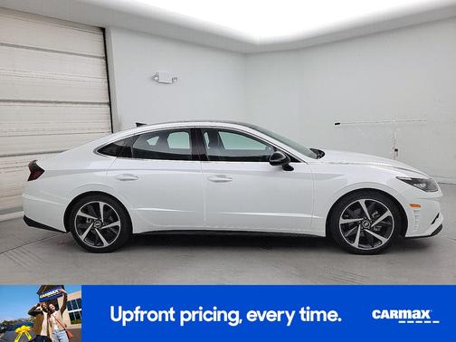 White 2022 Hyundai SONATA SEL Plus