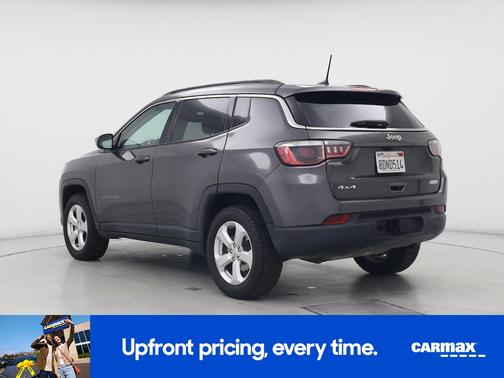 Gray 2018 Jeep Compass Latitude
